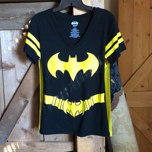 Batman womenswear shirt with detachable cap for Halloween